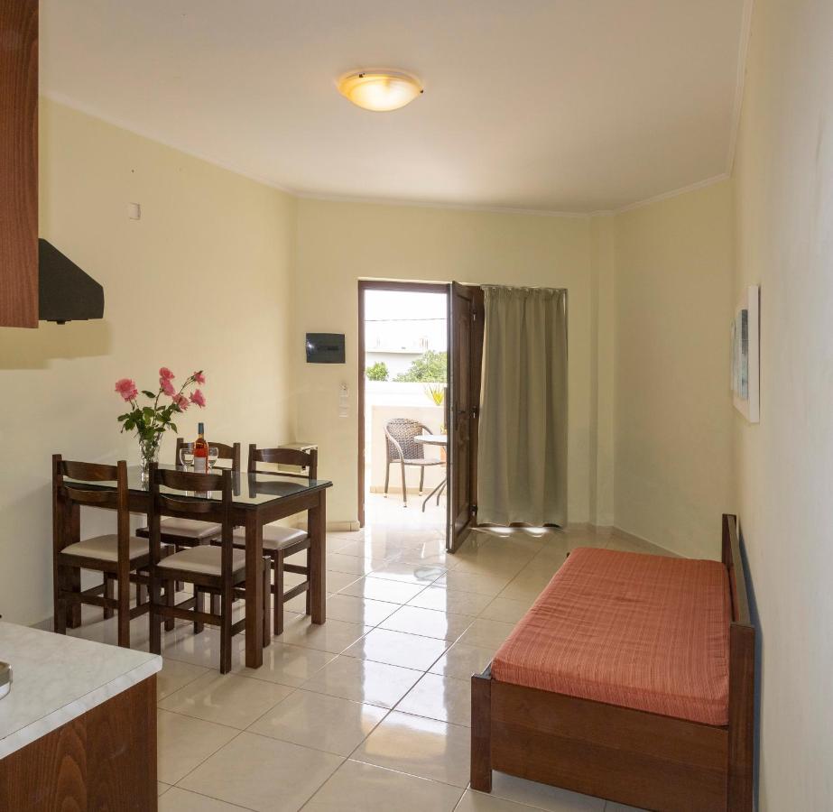 Sandy Suites Kalamaki Esterno foto
