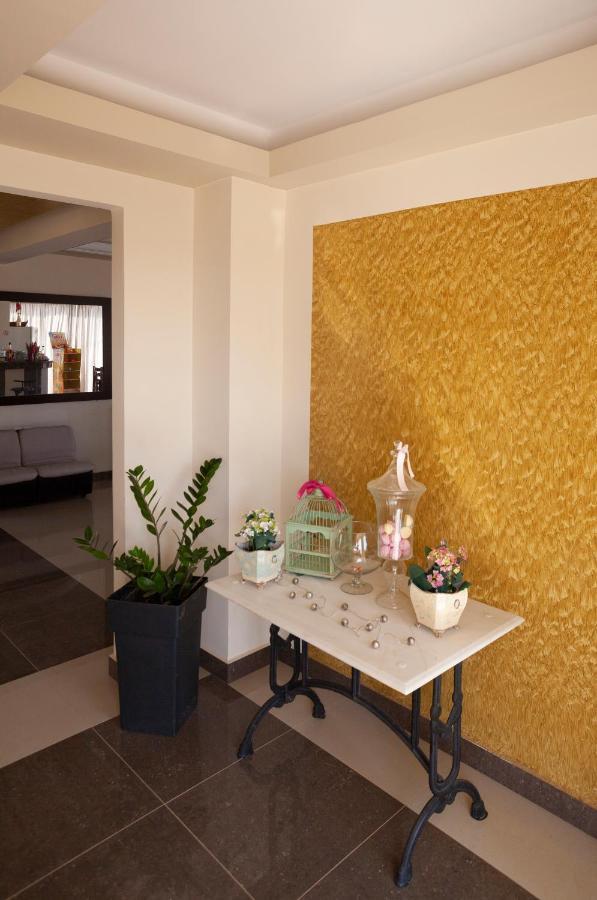Sandy Suites Kalamaki Esterno foto