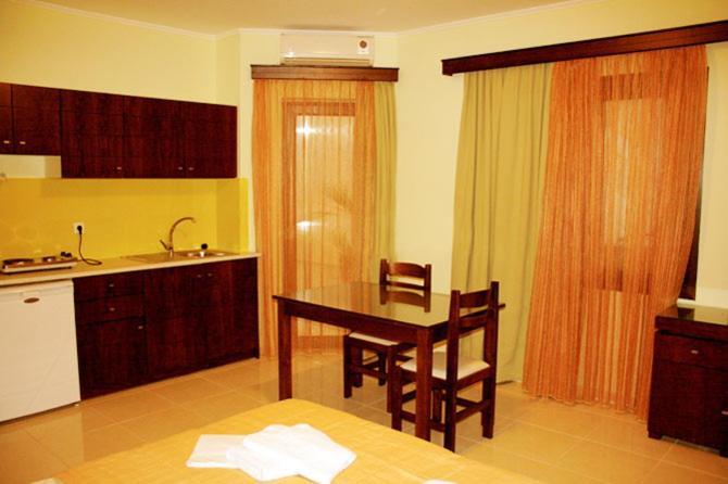 Sandy Suites Kalamaki Esterno foto