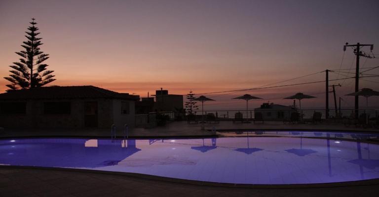 Sandy Suites Kalamaki Esterno foto