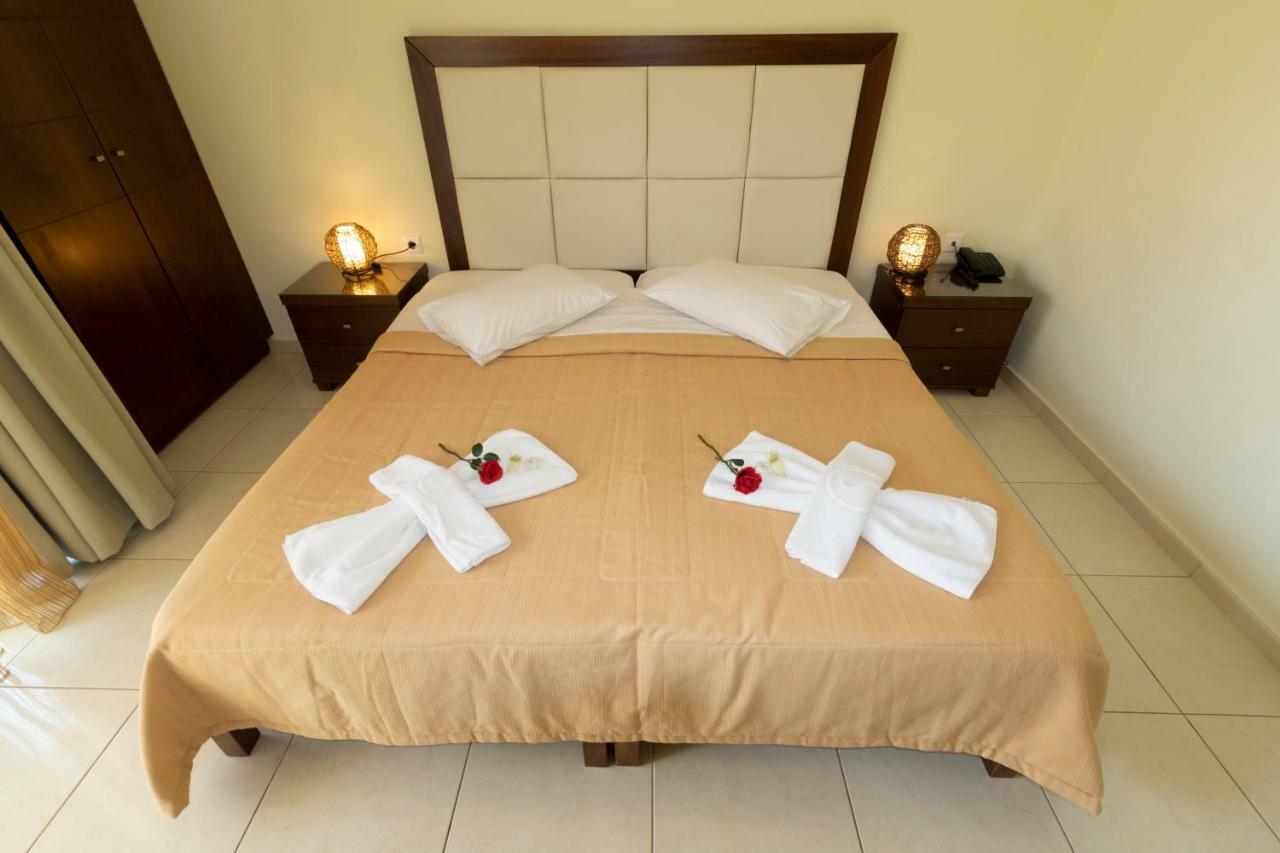 Sandy Suites Kalamaki Esterno foto