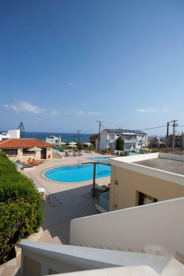Sandy Suites Kalamaki Esterno foto